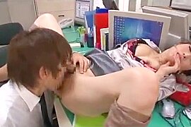 japanese female boss is licked pussy in office - free porn video