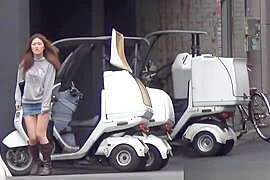 Kinky Babes Spray Piss - free porn video