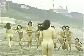japanese naked girls running on the beach - free porn video