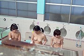 Bendy Asian Publicly Pees - free porn video
