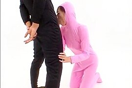 水元ゆうな Yuuna Mizumoto take blowjob that wearing spandex catsuit. - free porn video