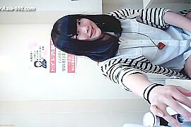peeping asian office lady go to toilet.4 - free porn video