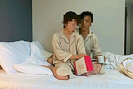 　オトtの粗品　adult Gift 食べくらべ！　いろいろとおまんこの中に入れてみました。異物挿入　企画 - free porn video