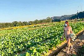 Smartphone personal shooting Something surreal ww A pervert who passes by a farmer who is working naked x an e.262 - free porn video