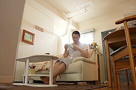 Easygoing Apartment Wife - free porn video
