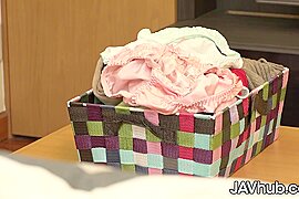 Saw my underwear while I am at the kitchen preparing for our food - free porn video