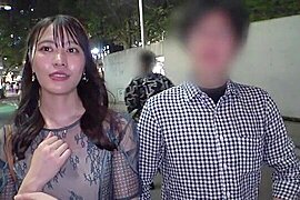高嶺の花の美女が彼の前で男優にバイブを抜き差しされる寝取られエッチ - free porn video