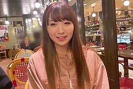 癒し系美女が膝立ちオマンコ愛撫で純白パンティ濡れてフェラ - free porn video