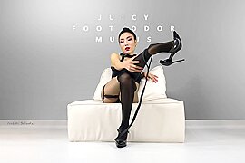 She Enjoys Exercising While Wearing Stockings 02 With Isshiki Shizuka - free porn video